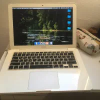 مک‌ بوک اپل ۲۰۰۹