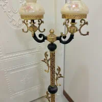 اباژور ایستاده