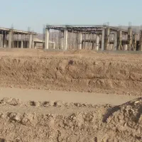 زمین ۲۰۰متری درحال ساخت