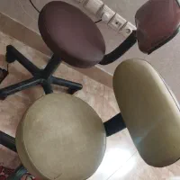 دو عدد صندلی