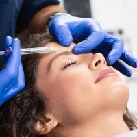 بوتاکس ۳ ناحیه و پیشانی با قیمت ویژه ۱۲۹۹