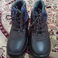 کفش کار|کیف، کفش، کمربند|خوسف, |دیوار