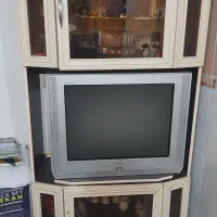 تلویزیون و میز تلویزیون