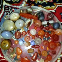 مهره های کهنه عقیق