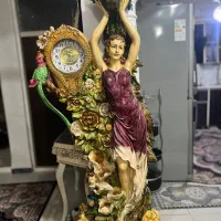 ساعت ایستاده آبنما