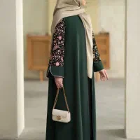 عبای سبز رنگ