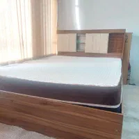 تخت و تشک جنس خوب و نو