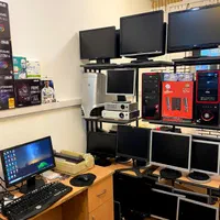 مانیتور کامپیوتر و دوربین مداربسته|قطعات و لوازم جانبی رایانه|بندرعباس, |دیوار