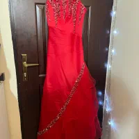 لباس مجلسی|لباس|رشت, منظریه|دیوار