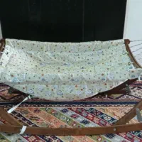 ننو چوبی در حد نو|تخت و صندلی بچه|رشت, یخسازی|دیوار
