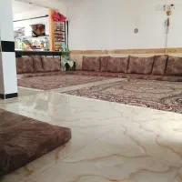 خانه با همسایه های خوب و با مغازه