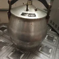 دو عدد زودپز قدیمی