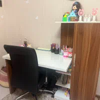 تخت و‌خوشخواب وروتختی  ومیزتحریروصندلی چرخدار|تخت و سرویس خواب|شیراز, آبیاری|دیوار