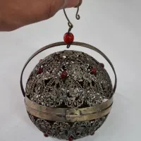 پیسوز جا شمعی فانوس عتیقه و خلخال پالنگ نقره|کلکسیون اشیاء عتیقه|یزد, |دیوار