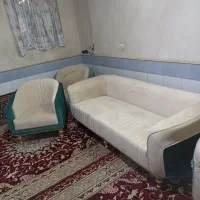 مبل راحتی ترکیب سبز درباری و کرم|مبلمان خانگی و میز عسلی|قم, شهر قائم|دیوار