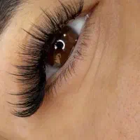 نیازمند مدل اکستشن مژه