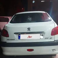 پژو ۲۰۶ صندوقدار