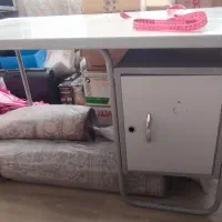 میزتحریر فلزی