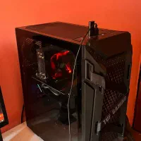 سیستم کامل (کیس گیمینگ + مانیتور + موس و کیبورد )