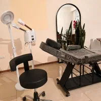 تخت و صندلی و بخور و چراغ لوپ پایه سنگین و پاراوان