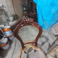 کارگر در رنگ کاری