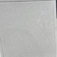 نیروی کار استادکار کارگر موزاییک سازی پلیمری