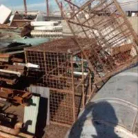 خرید و فروش ضایعات (اهن  و غیره)