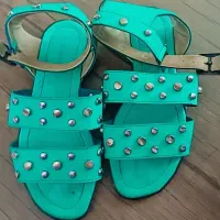 کفش|کیف، کفش، کمربند|اردبیل, |دیوار