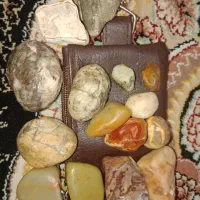 سنگ خام و شهاب سنگ|کلکسیون اشیاء عتیقه|اهواز, زندوکیلی|دیوار