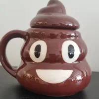 ماگ درب دار poop emoji