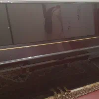 پیانو اکوستیک سمیک در حد اکبند ماهوگونی