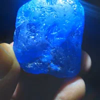 سنگ کربنی الماس ابی و سیاه زیبا