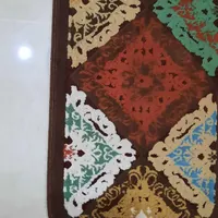 قالیچه تمیز و سالم با دو عدد پا دری|فرش|ساری, |دیوار