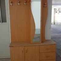 جا کفشی همراه با آویز لباس