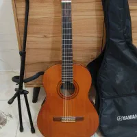 گیتار یاماها c40