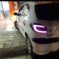 خطرعقب 207وچراغ جلوی فابریکی پارس