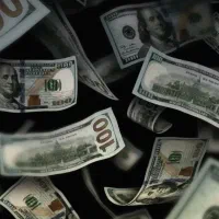 درآمد دلاری با دعوت به صرافی