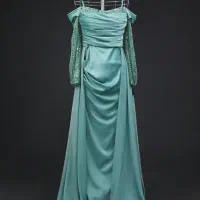 تعدادی لباس مجلسی