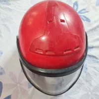 کلاه کاسکت تمیز