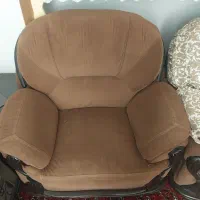 مبل راحتی ۷ نفره همراه با عسلی