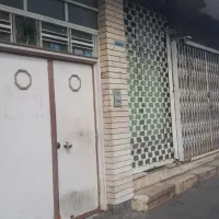 مغازه تجاری چمران   اجاره داده میشود|اجارهٔ مغازه و غرفه|قم, حنیف نژاد|دیوار