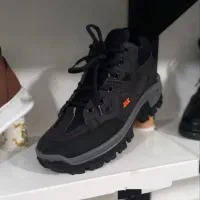 کفش میعاد|کیف، کفش، کمربند|اسفراین, |دیوار