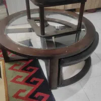 میز و عسلی، قابل نشستن