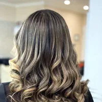 انجام خدمات بالیاژ آمبره پروتیین تراپی و کراتین|خدمات آرایشگری و زیبایی|شاهرود, |دیوار