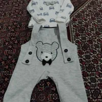 نوزادی تا ۶ ماهگی|کفش و لباس بچه|کرج, شهرک بیدارچشمه|دیوار