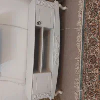میز چوبی تلویزیون