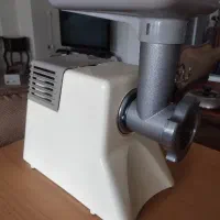 چرخ گوشت  کاملا سالم