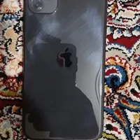 اپل iPhone 11 با حافظهٔ ۶۴ گیگابایت