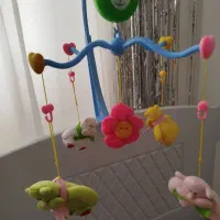 آویز بالای تخت نوزاد