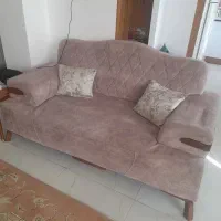 یک دست مبل راحتی تمیز وسالم|مبلمان خانگی و میز عسلی|گلپایگان, |دیوار